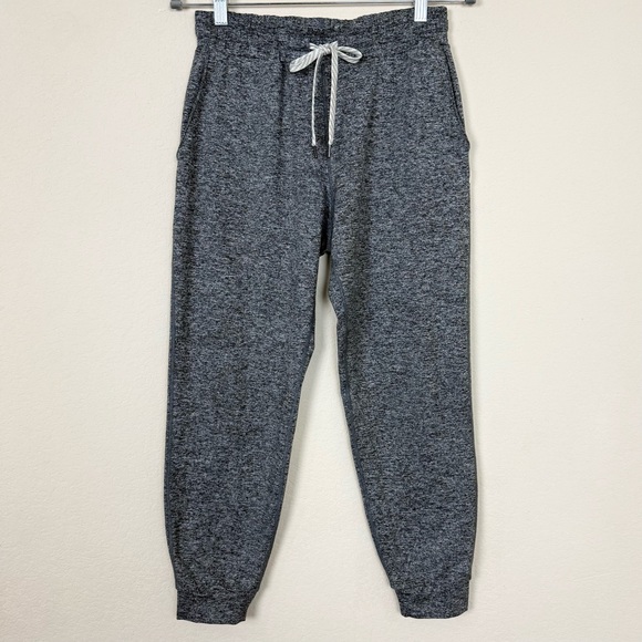 Vuori Performance DreamKnit Jogger Pants in Heather Grey - Picture 4 of 14